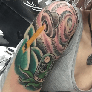 Done by Michael Santana of GrindTime Tattoo Studio at the #baltimoretattooconvention. #alien #ufo #colorful #galaxy #abduction #alienabduction #seeingisbelieving 