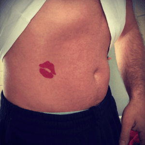 My fiance's lips. 💋 #lovehate #lovehatecork #ireland  