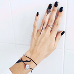 Beautiful finger tattoo by Sasha Masiuk 👌#fingertattoo #delicate #linework #simple #finger #geometric #SashaMasiuk 