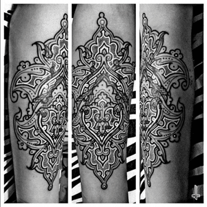 Nº298 Mughal Blastover 1.2 #tattoo #tatuaje #ink #inked #blastover #blastovertattoo #coverup #coveruptattoo #mughal #mughaltatto #blackwork #blacktattoo #ornaments #ornamental #motif #bylazlodasilva