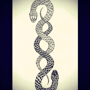 Love this! Very simple but i think it would look good, really big on the ribs, maybe the centre of the back? #dreamtattoo #snakes #ouroboros #sortof #scales 