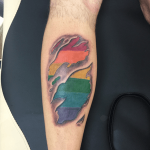 Did this one the day same sex marriage was leagalized didnt even know till after it was done supper cool! #genethemachine #pride #samesexdedication #eternalink #rotarymachinetattoo #LAtattoo #LAtattooartist #LAtattooer #LAtattoos #gettingdown #inklife #inkmagazine #tattoomagazine #lovinglife