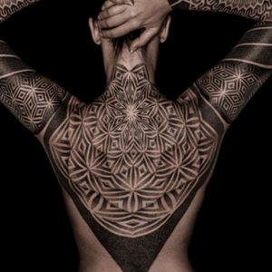 #tattooartist #LewisInk @lewisink - #blackwork #geometric #patterns #sleeves #femaletattoo 
