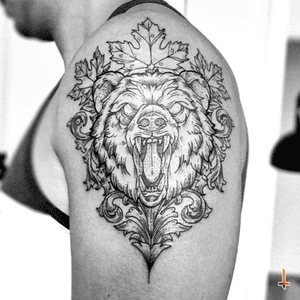 Nº359 #tattoo #tatooed #ink #inked #bear #beartattoo #maple #mapleleaf #mapleleaftattoo #ornamets #ornamental #ornamentaltattoo #blackwork #blacktattoo #eternalink #cheyennetattoo #cheyennetattooequipment #hawkpen #bylazlodasilva Bear designed by another artist
