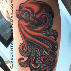 Octopus done on a navy dude a couple years ago #octopustattoo #neotraditional #neotrad #neotradsub #anchor #realtattoos #chicagotattooers #insightstudios #wickerpark #chicago #illinois