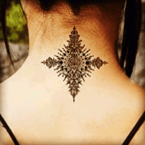 Necesito este diseño pero no puedo encontrar una mejor imagen. Alguien sabe de este tatuaje? 
