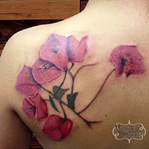 Flower tattoo#tattoo #marianagroning #karmatattoo #cdmx #MexicoCity #watercolor #watercolortattoo #watercolortattooartist 