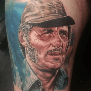 Quint from jaws. #jaws #Quint #crazCaptain #hiptattoos #tattoos #portrait #movies #Dope 