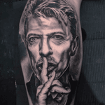 Realistic black and grey portrait of David Bowie by Silvia Zed of Shall Adore Tattoo. Part of a leg sleeve in progress. #SilviaZed #DavidBowie #blackandgrey #realistic #portrait 