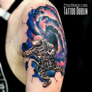 Did lost cosmonauts make it into space before Yuri Gagarin? What do you think?Few rumors has been coming up and the name of a Vladimir Ilyushin as the first cosmonaut in space according to the conspiracy theory...Lost Russian cosmonauts makes amazing tattoos anyway.#lostcosmonaut #cosmonaut #russiancosmonaut #astronaute #tattoo #lostastronaut #cosmonauttattoo #tatoo #tats #tatouage #blackhole #space #blackholetattoo #spacetattoo #dublintattoo #tattoodublin #realistictattoo 