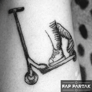  #fappartak #tattoo #kickscooter #graphic #blackwork #art #liketattoo #likejob #foot 