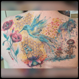 #fullupperback #tattoo #watercolor #garden #beetle #toadstools #bees #honeycomb #poppies #bob #heart #paw #bird #butterfly #leaves #color #watercolorleaves #leaves 