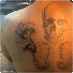 Tattoo - 13/10/2016 - #art #artwork #draw #drawing #design #desenho #ink #inked #paint #painting #tattooed #tattooing #tattooist #instatattoo #handcrafted #handmade #graphics #blackandgrey #skull #filigree #013 #nofilter #tattoodo #claudiocruz #progress