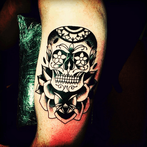 My first tattoo done at kraken tattoo studio #dayofthedead #skull #diadelosmuerto 