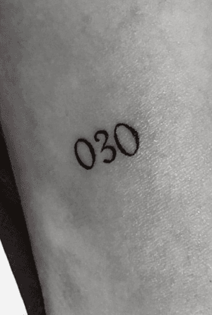 2nd Tattoo! „030“ stands for the berlin area code, because we are proud to call us „Berliner“. #berlin #writing #number 