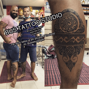 #maori #tattooart #tattooartist #bambootattoo #traditional #tattooshop #at #Bustattoostudio #phiphiisland #thailand #tattoodo #tattooink #tattoo #phiphi #kohphiphi #thaibambooartis  #thailandtattoo #tattoophiphiArtist by Bus witsawat thongon 🙏🏻🙏🏻🙏🏻🙏🏻🙏🏻thank you so much🙏🏻🙏🏻🙏🏻🙏🏻🙏🏻🙏🏻Situated in the near koh phi phi police station , Bus tattoo is a small studio run by Mr.Bus, an experienced and talented tattooist who can perform his art both with bamboo stick and with electric tattoo gun. Cover ups, free hand designs, custom designs - any style can be realized at Bus tattoo studio. As in mostly any shop nowadays, needles are disposable and used only once at Bus tattoo studio