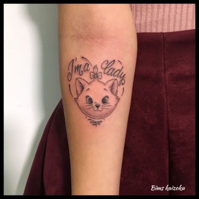 I m a LADY #bims #bimskaizoku #bimstattoo #marie #lesaristochats #disneylandparis #disneyland #disney #disneyworld #disneyfan #paristattoo #paris #paname #tatouage #tatouages #ink #inked #tattoo #tatt #tattooist #tattooer #tattoomodel #tattoogirls #tattoostyle #coeurtattoo #coeurlettering #lettering #letter #hearttattoo