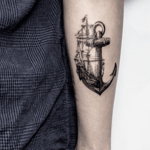 Boat and anchor :) #boat #anchor #detail #tattoo #boattattoo #anchortattoo #blackangrey #graphic #graphicaltattoo #london #throughmythirdeye #londonartist #londonart #linework #forearmtattoo