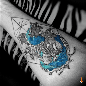 Nº129 Life, Family & Strength#design #tattoo #sketch #tattoosketch #killerwhales #family #runes #water #strength #health #life #orcas #union #support #passion #patterns #lines #geometry #geometric #selfpower #bylazlodasilva