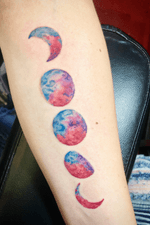 Awesome abstract watercolor phases of the moon! #watercolortattoo #abstracttattoo #eternalinks #starbritewhite #staugustinetattooartist 