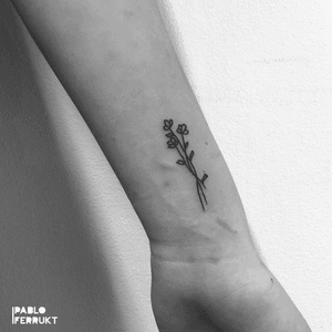 Little plant for Aby. Thanks so much! #planttattoo . . . . #tattoo #tattoos #tat #ink #inked #tattooed #tattoist #art #design #instaart #geometrictattoos #walkindwelcomed #tatted #instatattoo #bodyart #tatts #tats #amazingink #tattedup #inkedup #berlin #berlintattoo #walkin #plant #berlintattoos #littleplant #fineline #tattooberlin #smalltattoo .