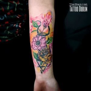 The artist is nothing without the gift, but the gift is nothing without work. Perfectly trained in France, with 10 years of experience, Maël create colorful and powerful tattoos. Friendly and professional he is one of the gem in our studio..#tattoos #tattoist #tattooartmag #tattooartmagazine #colortattoo #tats #tattoodublin #dublin #bestoftheday #flowertattoo #watercolortattoo #besttattooartists