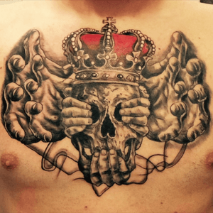 #chest #skull #crown #hands #king 