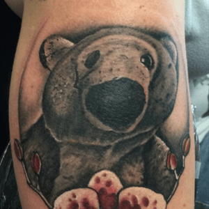 #teddybear #realistic #blackandgreytattoo #TattooGirl 
