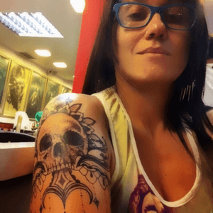 Skull lover Tattoo artistist: Junior OgheriKiko Tatto Studio Rio de Janeiro/ Brazil