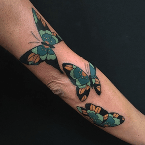 Butterfly tattoo #butterfly #color #botanical #flower 