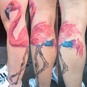 Throwback to september when we grab 2nd place in best female composition 🤘🏻 9 hours but was deffo worth! 😬👌🏻💩 #watercolor #watercolortattoo #watercolortattoos #flamingo #flamingotattoo #pinkflamingo #tattooconvention #tatcon 