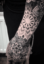 Done by Andy van Rens - Resident Artist. #tat #tatt #tattoo #tattoos #amazingtattoo #ink #inked #inkedup #inklovers #mandala #mandalatattoo #mandalas #mandalastyle #mandalatattooart #hand #handtattoo #handtattoos #culemborg #netherlands 