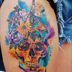 Love this tattoo! #skull #watercolor #flowers #waterbackground 