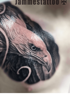 Eagle tattoo by @Jammes_Tattoo_Studio 