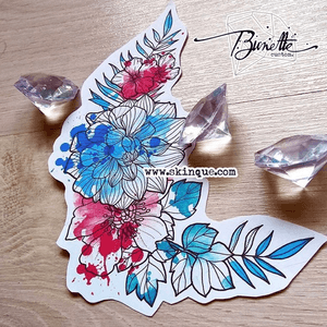 For commissions and more designs www.skinque.com✨ #flowers #flower #linework #dahlia #rose #leaves #illustration #drawing #nature #watercolor #watercolortattoo #watercolortattoos #watercolour #watercolorartist 