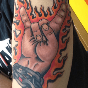 Tattoo artist - Heinz #hand #rocktattoo #rock #dio #heinztattooer #psycho_tattoo_studio #onfire #flames 