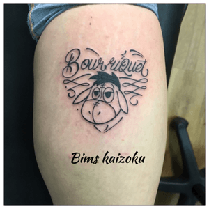 #bims #bimstattoo #bimskaizoku #bourriquet #winniethepooh #coeur #heart #coeurtattoo #letters #letter #lettering #blackworkers #blackwork #ink #inked #paris #paname #paristattoo #tatouage #tattoo #tattoos #tattoostyle #tattooer #tattooist #tattooworkers #tattoed #tattoolove #tattooart #tattoolife #tattooflash 