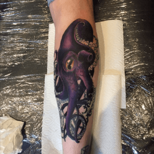 Neo traditional Octopus on Daniel. Loved using my new Eternal colours