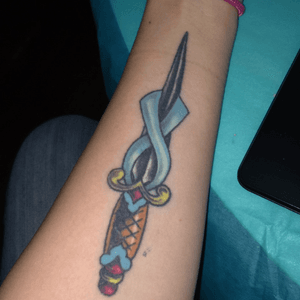 I love sharing my tattoos, and this one I am so proud of. Believe it or not, its 3 years old, and the color has no faded! My camera sucks so it doesn't look as vibrant as it appears in person. 