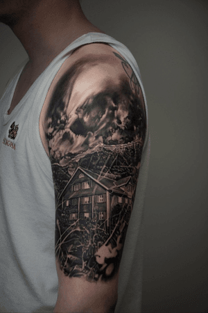 For more of my tattoos, check out www.instagram.com/bacanubogdan or www.Facebook.com/bacanu.bogdan.7 #BacanuBogdan #tattoooftheday #tattoo #blackandgrey #realism #realistic #tattooartist #halfsleeve #nature 