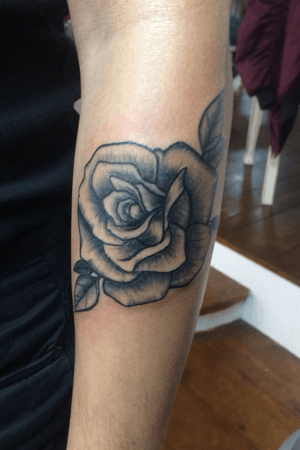 Done by Xenia Aarts - Resident Artist.                              #tat #tatt #tattoo #tattoos #amazingtattoo #ink #inked #inkedup #amazingink #rose #roses #rosetattoo #rosestattoos #flower #blackandgrey #blackandgreytattoo #arm #armpiece #inklovers #art #culemborg #netherlands 