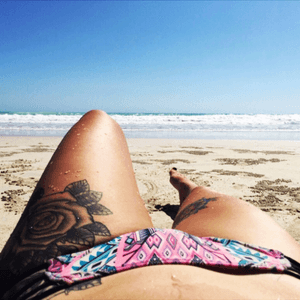 #roses #mandala #legs #bikini #beach #sun 