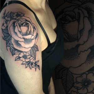 #tattoo #tattooed #ink #inked #blacklines #dots #art #tattooart #flower #flowertattoo #girlytattoo  #czechrepublic #pavluss