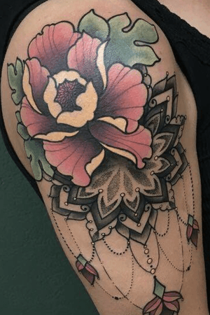 Done by Bertina Rens - Resident Artist.                           #tat #tatt #tattoo #tattoos #amazingtattoo #ink #inked #inkedup #amazingink #flower #flowers #color #colorflower #mandala #mandalastyle #mandalaart #geometric #dot #dotwork #armpiece #tattoolovers #inklovers #artlovers #art #culemborg #netherlands