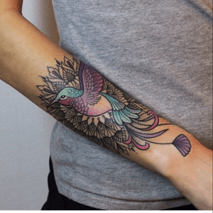 I want this hummingbird!! Might get a different Mandala behind or just leave it. 
