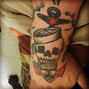 One of my favorite tattoos. Rigt hand sailor skull 