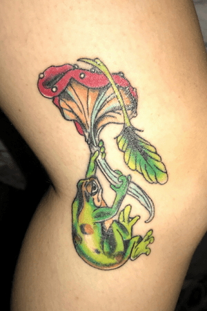Amelia Murray (@lucid_tattoos on instagram) from Electric Sunset Tattoo in Rockport, Texas. #frog #neotrad #mushroom 