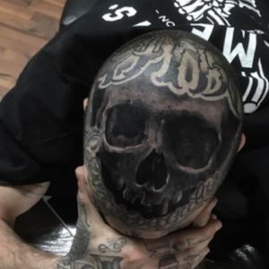 At first i thought this photo was a boob, lol - #BlackworkTattoos #Blackwork #skull #scalptattoo very dedicated piece #artist #AlexanderKroll 