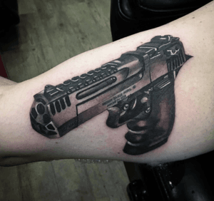 Done by Nick Uittenbogaard - Resident Artist.               #tat #tatt #tattoo #tattoos #amazingtattoo #ink #inked #inkedup #amazingink #blackandgrey #blackandgreytattoo #blackandgreytattoos #armpiece #pistol #amazingart #art #culemborg #netherlands 