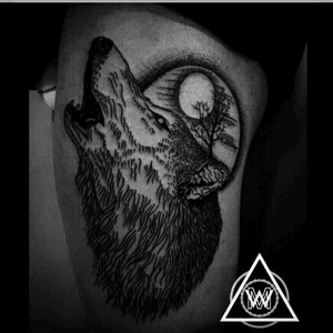WolfInstagram : zero.tattooer..#wolf #black #blackwork #blackworker #tattoo #f4f #like #daily #tattooart #t #dot #dots #ink #inked #zerotattooer